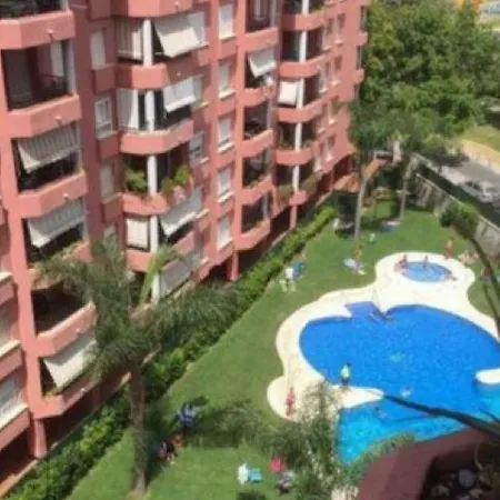 Edificio Las Pergolas En Los Boliches * Fuengirola