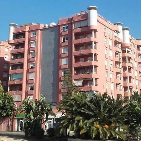 Edificio Las Pergolas En Los Boliches Fuengirola